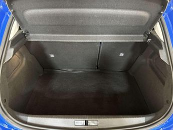 Vauxhall Corsa 1.2 Design Hatchback 5dr Petrol Manual Euro 6 (75 ps)