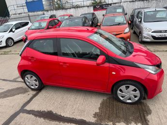 Toyota AYGO 1.0 VVT-i x-play x-shift Euro 5 5dr Euro 5