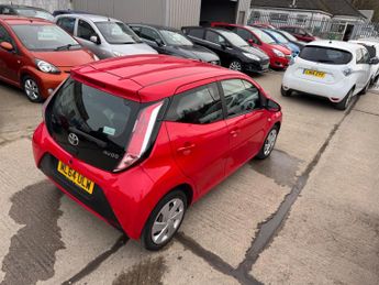 Toyota AYGO 1.0 VVT-i x-play x-shift Euro 5 5dr Euro 5