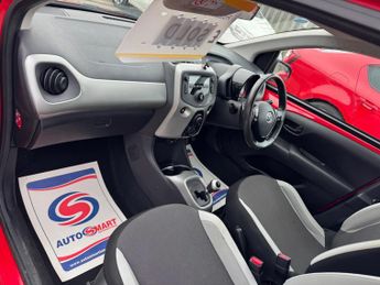 Toyota AYGO 1.0 VVT-i x-play x-shift Euro 5 5dr Euro 5