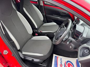 Toyota AYGO 1.0 VVT-i x-play x-shift Euro 5 5dr Euro 5