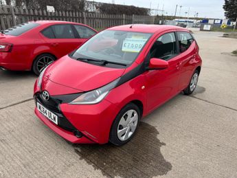 Toyota AYGO 1.0 VVT-i x-play x-shift Euro 5 5dr Euro 5
