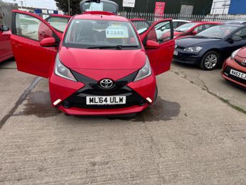 Toyota AYGO 1.0 VVT-i x-play x-shift Euro 5 5dr Euro 5