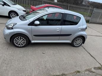 Toyota AYGO 1.0 VVT-i Platinum MultiMode Euro 4 5dr (AC)