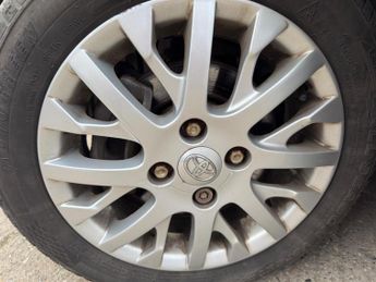 Toyota AYGO 1.0 VVT-i Platinum MultiMode Euro 4 5dr (AC)