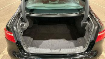 Jaguar XF 2.0d R-Sport Saloon 4dr Diesel Auto AWD Euro 6 (s/s) (180 ps)