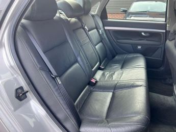 Volvo S80 2.4 SE Lux Saloon 4dr Petrol Automatic (232 g/km, 170 bhp)