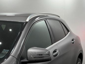 Mercedes-Benz GLA 1.6 GLA200 AMG Line 7G-DCT Euro 6 (s/s) 5dr