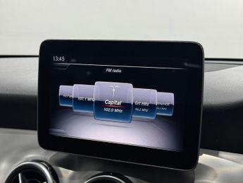 Mercedes-Benz GLA 1.6 GLA200 AMG Line 7G-DCT Euro 6 (s/s) 5dr