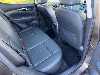 Nissan Qashqai 1.6 dCi Tekna XTRON 2WD Euro 6 (s/s) 5dr
