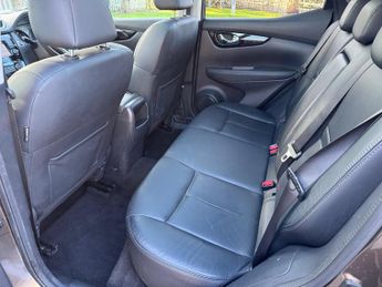 Nissan Qashqai 1.6 dCi Tekna XTRON 2WD Euro 6 (s/s) 5dr