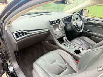 Ford Mondeo 2.0 TiVCT Titanium Edition CVT Euro 6 (s/s) 4dr (18 inch alloys)