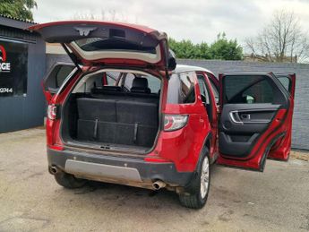 Land Rover Discovery Sport 2.0 TD4 SE Tech Auto 4WD Euro 6 (s/s) 5dr