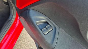 Toyota AYGO 1.0 VVT-i x-trend Funroof x-shift Euro 6 5dr