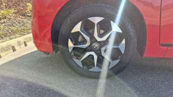 Toyota AYGO 1.0 VVT-i x-trend Funroof x-shift Euro 6 5dr