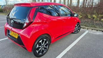 Toyota AYGO 1.0 VVT-i x-trend Funroof x-shift Euro 6 5dr