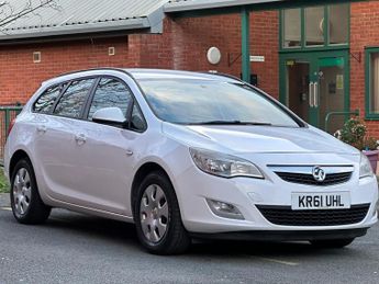 Vauxhall Astra 1.7 CDTi ecoFLEX ES Sports Tourer 5dr Diesel Manual Euro 5 (s/s)
