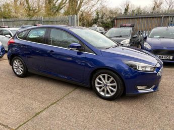Ford Focus 1.0T EcoBoost Titanium Auto Euro 6 (s/s) 5dr