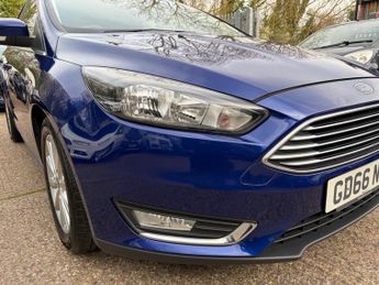 Ford Focus 1.0T EcoBoost Titanium Auto Euro 6 (s/s) 5dr