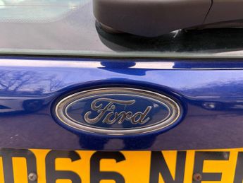 Ford Focus 1.0T EcoBoost Titanium Auto Euro 6 (s/s) 5dr