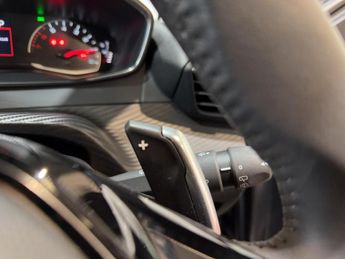 Peugeot 208 1.2 PureTech Active Premium + EAT Euro 6 (s/s) 5dr