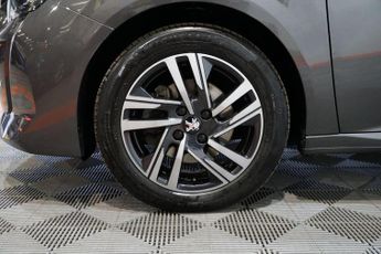 Peugeot 208 1.2 PureTech Active Premium + EAT Euro 6 (s/s) 5dr