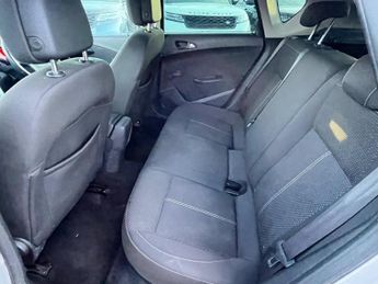 Vauxhall Astra 1.6i SRi Auto Euro 6 5dr