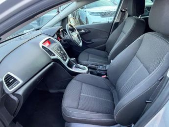 Vauxhall Astra 1.6i SRi Auto Euro 6 5dr