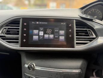 Peugeot 308 SW 1.2 PureTech Allure EAT Euro 6 (s/s) 5dr