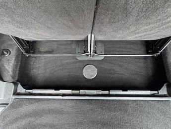 Land Rover Discovery 4 3.0 SD V6 HSE CommandShift 4WD Euro 5 5dr