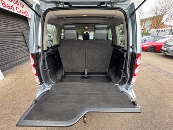 Land Rover Discovery 4 3.0 SD V6 HSE CommandShift 4WD Euro 5 5dr