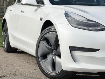 Tesla Model 3 (Dual Motor) Long Range Auto 4WDE 4dr