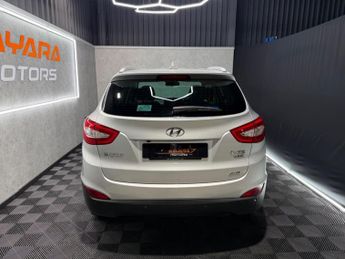 Hyundai ix35 2.0 CRDi Premium Auto 4WD Euro 5 5dr
