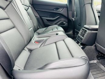 Porsche Taycan Performance 79.2kWh 4S Sport Turismo Auto 4WD 5dr (11kW Charger)