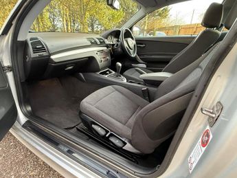 BMW 1 Series 2.0 120d SE Steptronic Euro 5 2dr