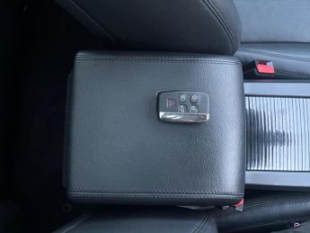 Land Rover Discovery Sport 2.0 TD4 HSE Auto 4WD Euro 6 (s/s) 5dr