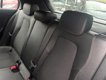 Mercedes-Benz A Class 1.5 A180d Sport 7G-DCT Euro 6 (s/s) 5dr