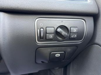 Volvo XC60 2.0 D4 SE Lux Nav Auto Euro 6 (s/s) 5dr