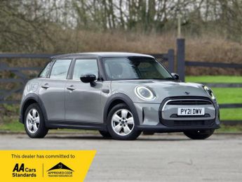 MINI Hatch 1.5 Cooper Classic Hatchback 5dr Petrol Manual Euro 6 (s/s) (136