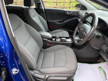 Hyundai IONIQ 38.3kWh Premium Auto 5dr