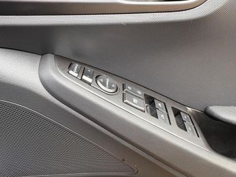 Hyundai IONIQ 38.3kWh Premium Auto 5dr