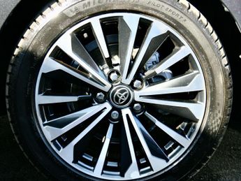 Toyota Corolla 1.8 VVT-h Design Touring Sports 5dr Petrol Hybrid CVT Euro 6 (s/