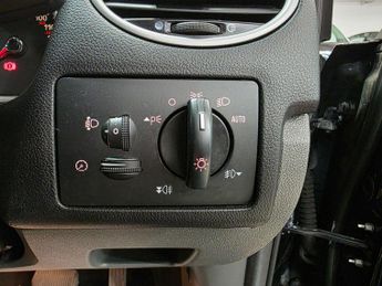 Ford Focus 2.0 Titanium 5dr