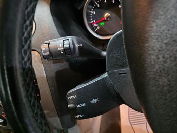 Ford Focus 1.6 Titanium 5dr