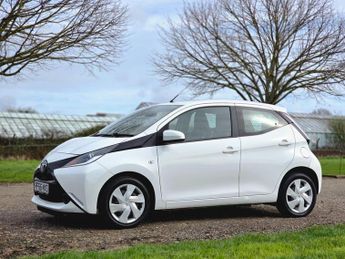 Toyota AYGO 1.0 VVT-i x-play x-shift Euro 6 5dr