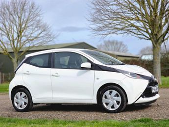 Toyota AYGO 1.0 VVT-i x-play x-shift Euro 6 5dr