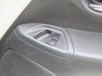 Toyota AYGO 1.0 VVT-i x-play x-shift Euro 6 5dr