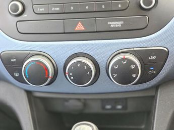 Hyundai i10 1.2 SE Auto Euro 5 5dr