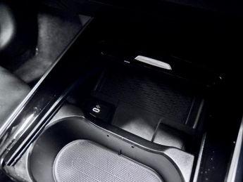 Mercedes-Benz GLA 1.3 GLA200h MHEV AMG Line (Executive) SUV 5dr Petrol Hybrid 7G-D