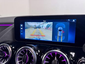 Mercedes-Benz GLA 1.3 GLA200h MHEV AMG Line (Executive) SUV 5dr Petrol Hybrid 7G-D